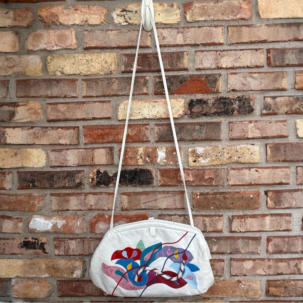 Vintage 80s Artistic White Crossbody Bag with Colorful Design